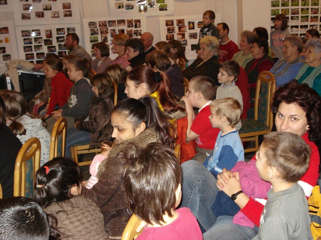 Bábszínház